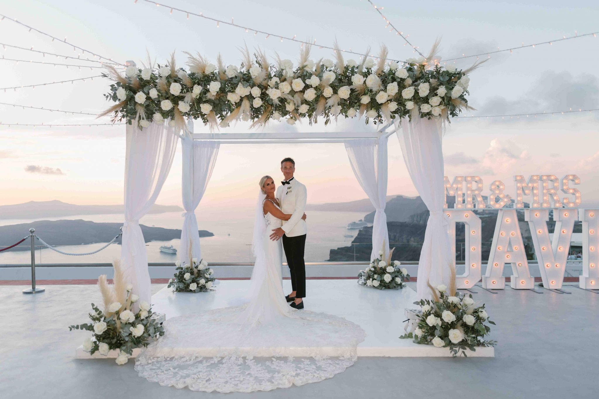 wedding in Santorini
