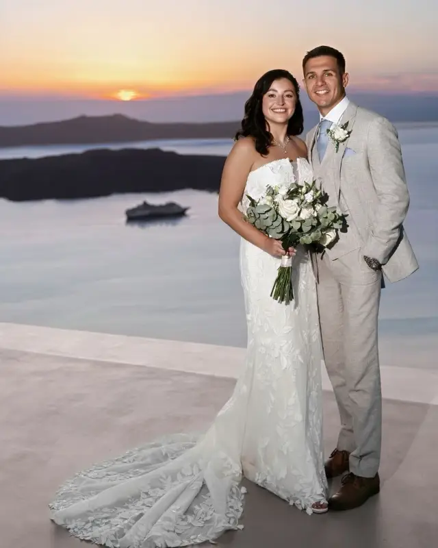 When love looks this good in Santorini… ✨
Some couples are simply meant to be photographed.
The kind of chemistry you don’t have to create or direct 😍you just watch, wait, and capture it. Alexa & Michael had that effortless connection all day, and it made photographing them an absolute joy.
Add Santorini light, the Aegean Sea and a little bit of golden-hour magic… and you get the kind of wedding photographs I never get tired of creating. 🤍
Venue & planning @santorini_gem Photography @ispiru MUAH @juliapopovamuah
#SantoriniPhotographer #GreekWeddingPhotographer #SantoriniWeddingPhotographer #SantoriniWeddings #GreekIslandsPhotographer
